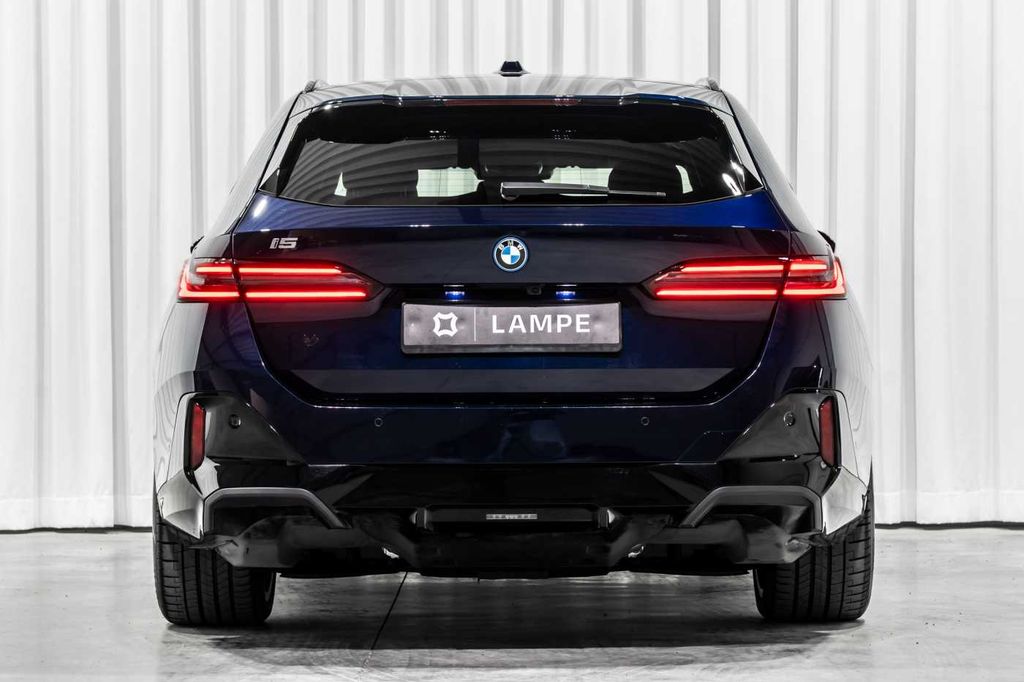 BMW i5 2025