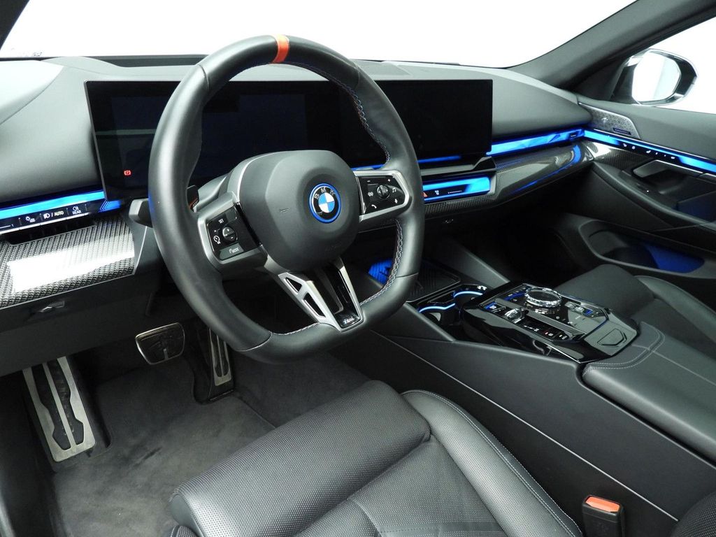 BMW i5 2024