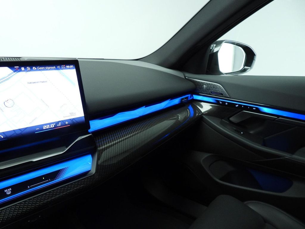 BMW i5 2024