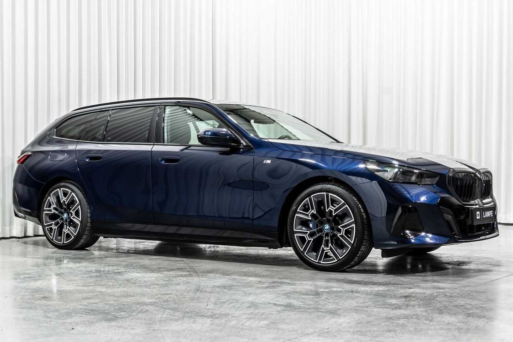 BMW i5 2025