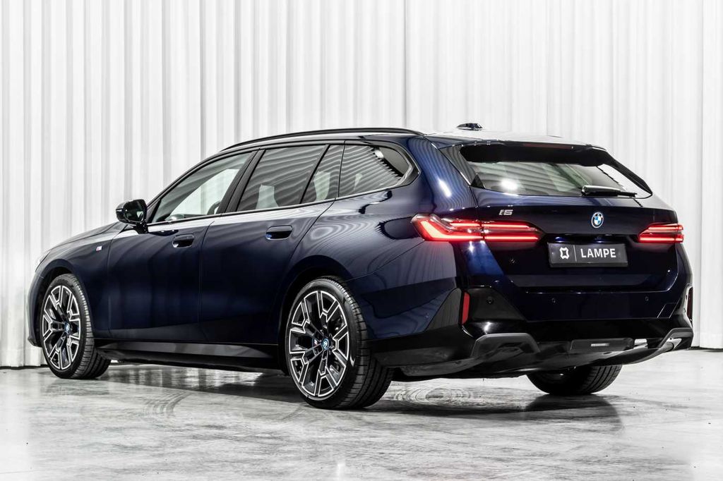 BMW i5 2025