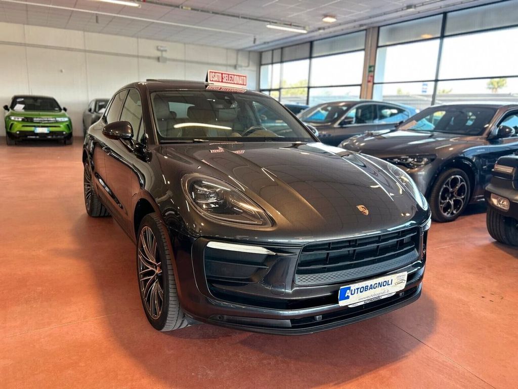 Porsche Macan 2022