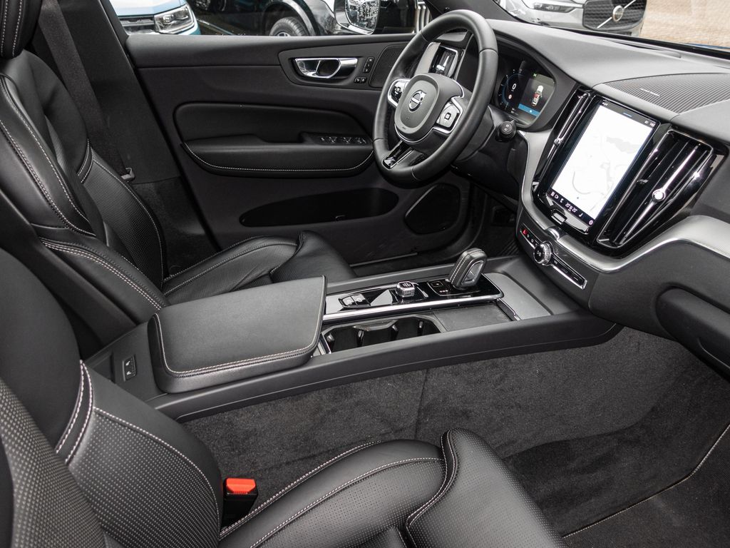 Volvo XC60 2022