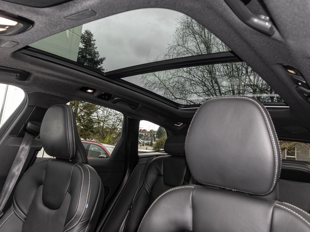 Volvo XC60 2022