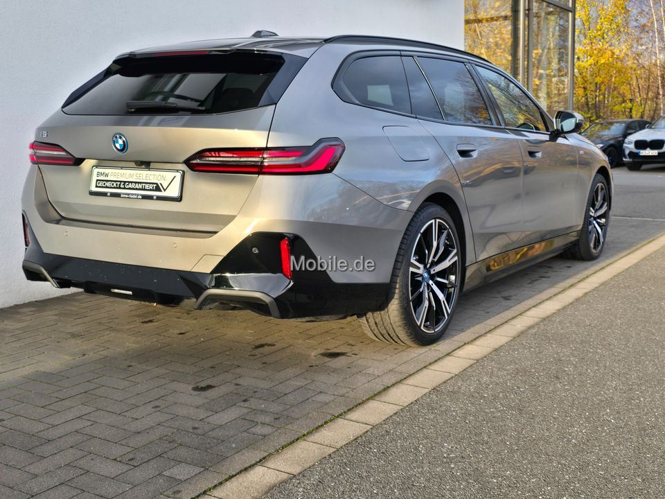 BMW i5 2024