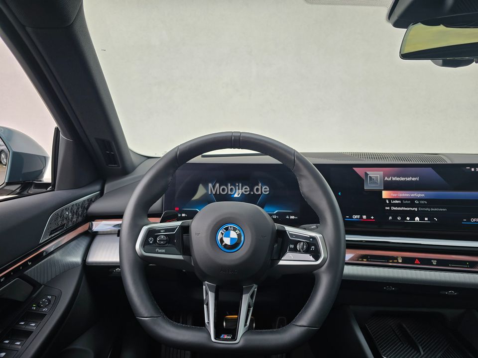 BMW i5 2025