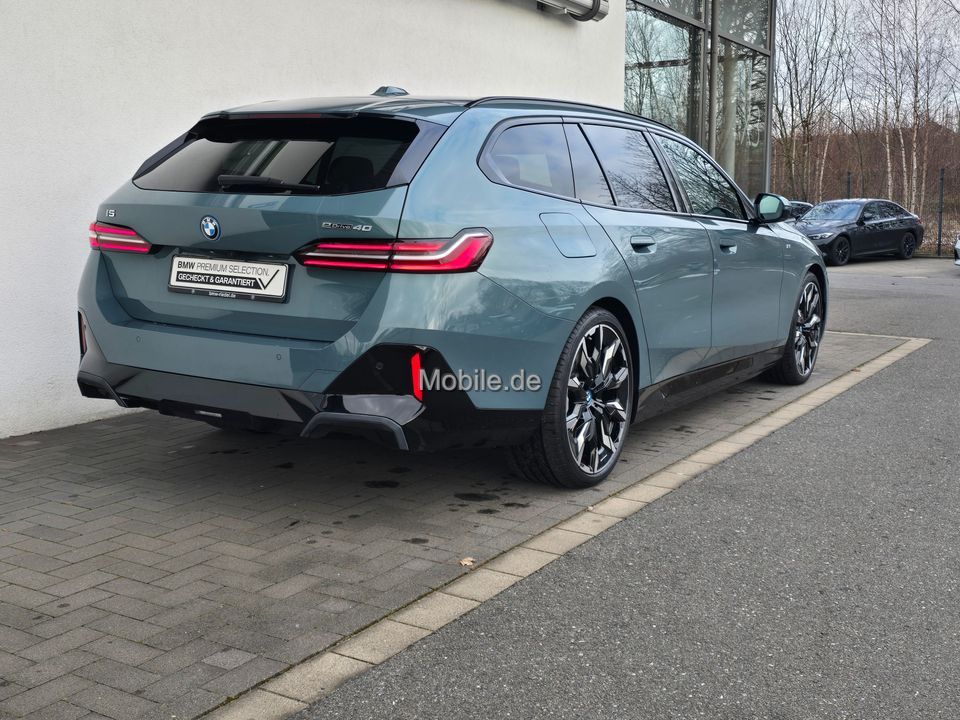 BMW i5 2025