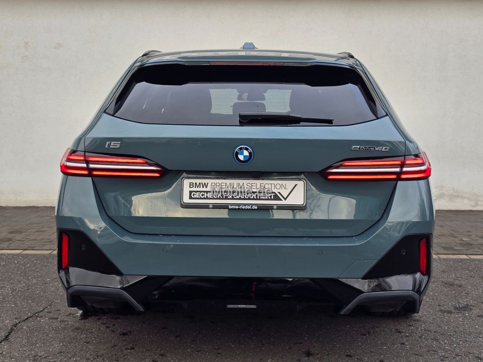 BMW i5 2025