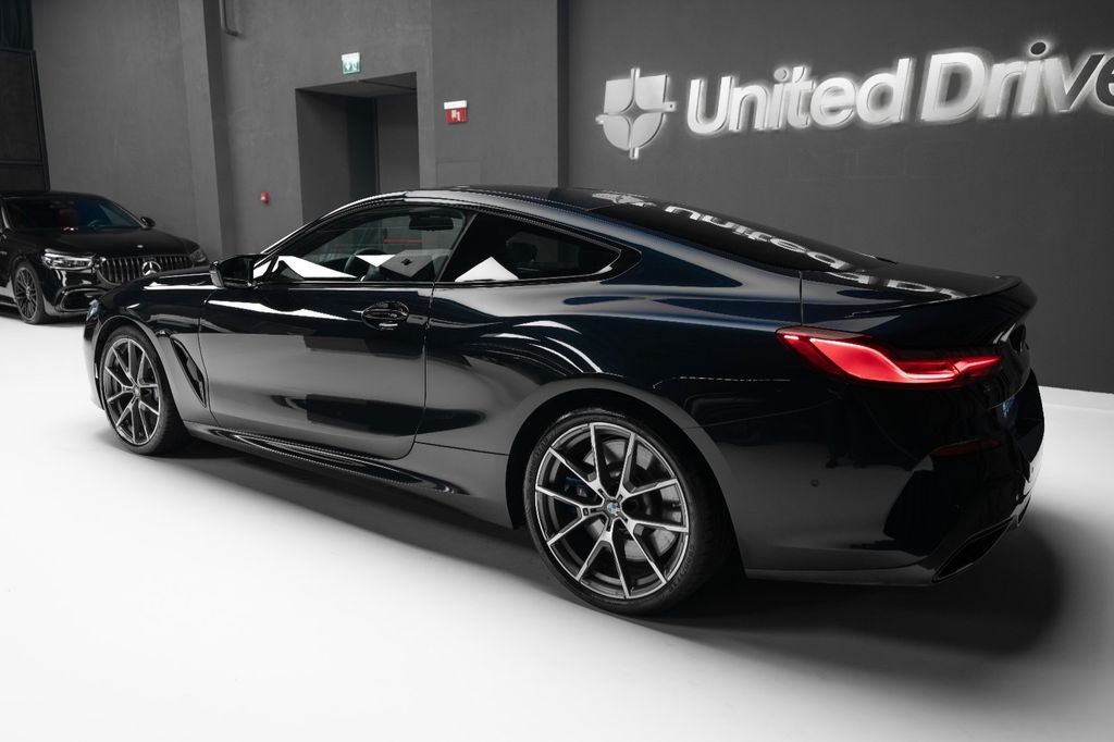 BMW M850 2023