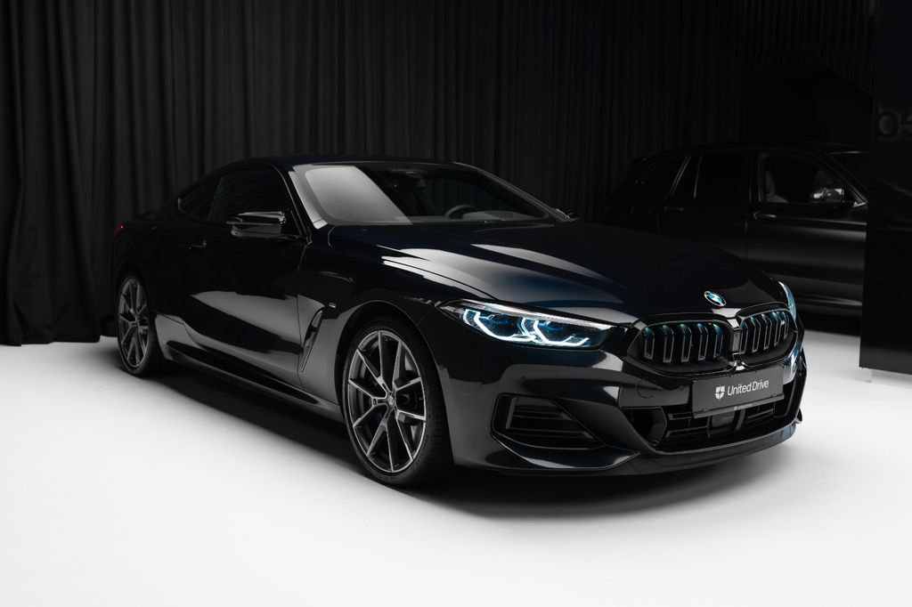 BMW M850 2023