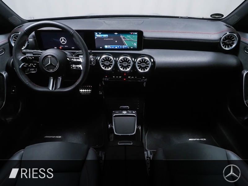 Mercedes-Benz CLA 220 2024