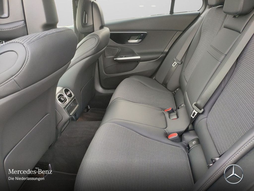 Mercedes-Benz C 220 2025