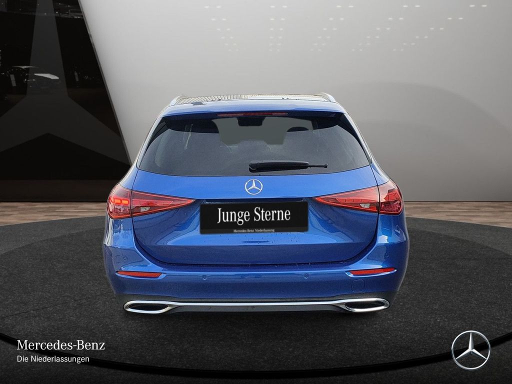 Mercedes-Benz C 220 2025