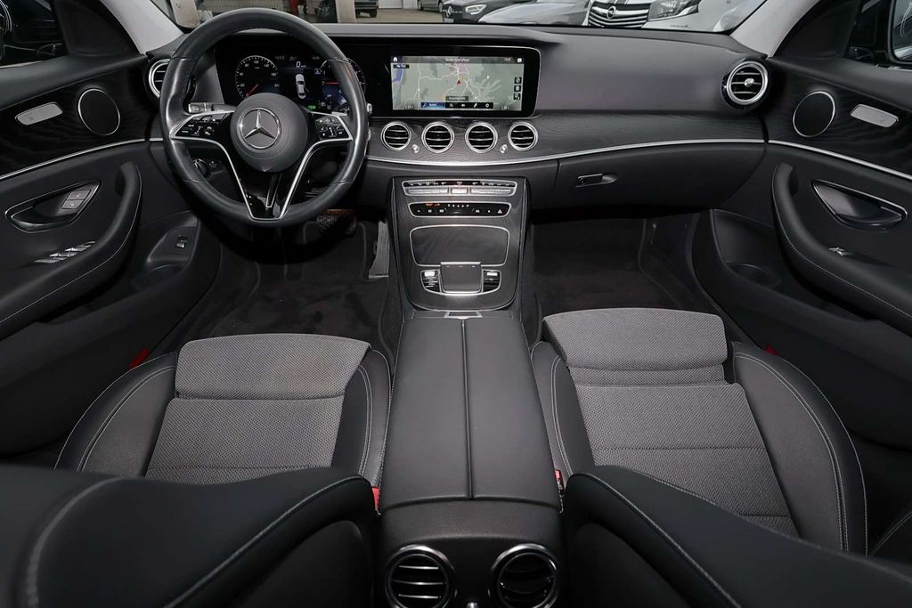 Mercedes-Benz E 300 2021