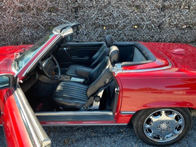 Mercedes-Benz SL 560 1986