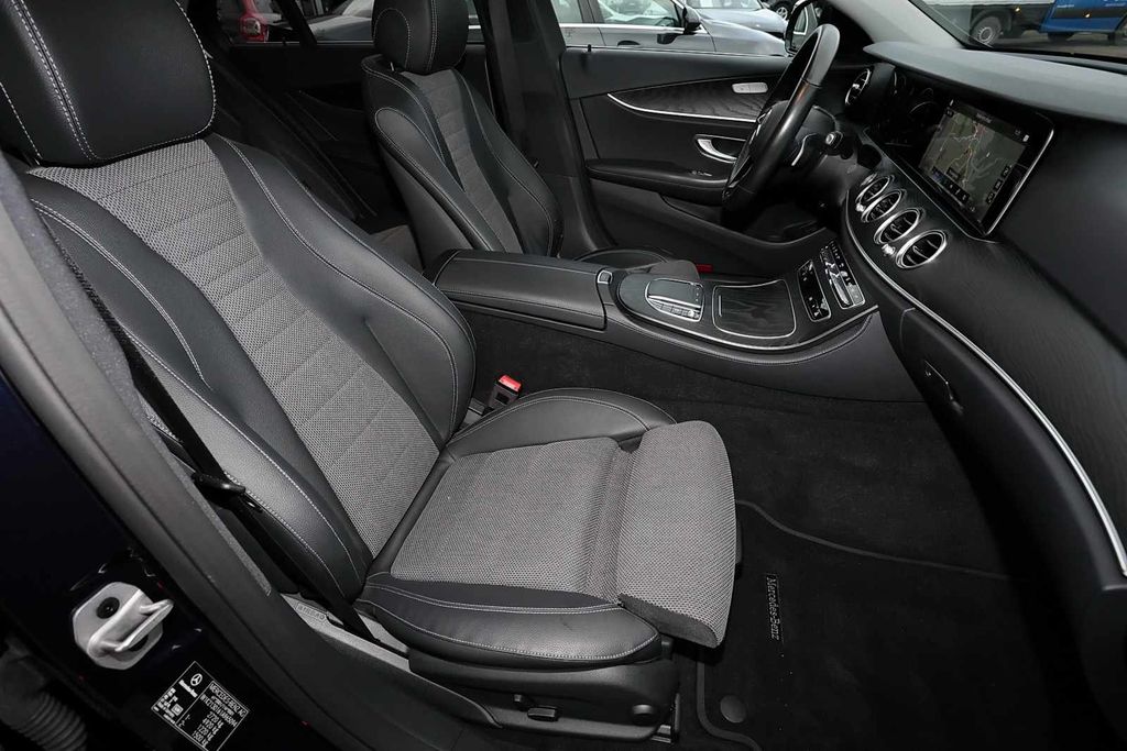Mercedes-Benz E 300 2021