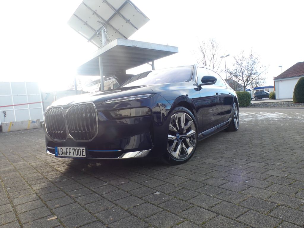 BMW i7 2022