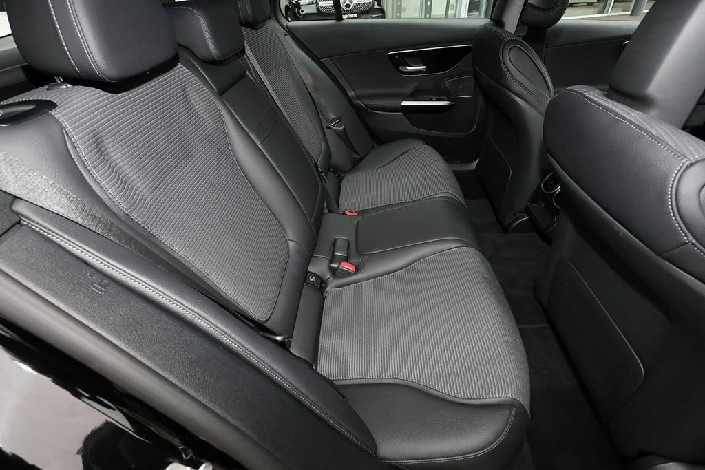 Mercedes-Benz C 200 2023