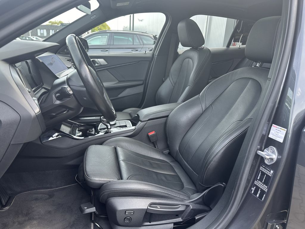 BMW 120 2021