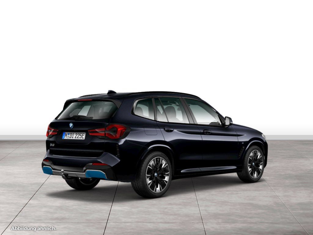 BMW iX3 2022
