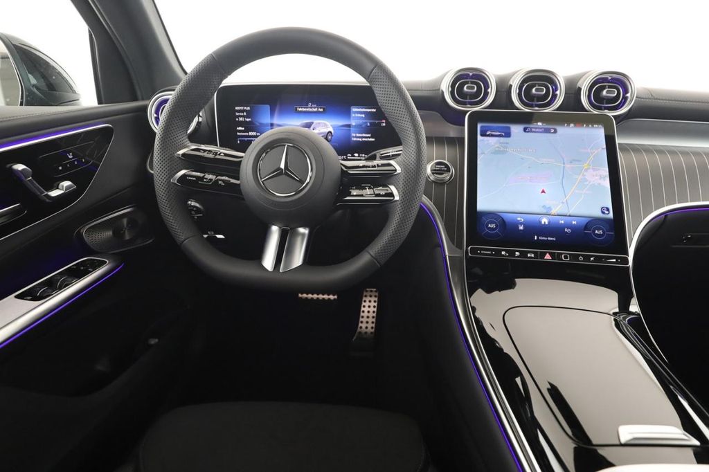 Mercedes-Benz GLC 300 2025