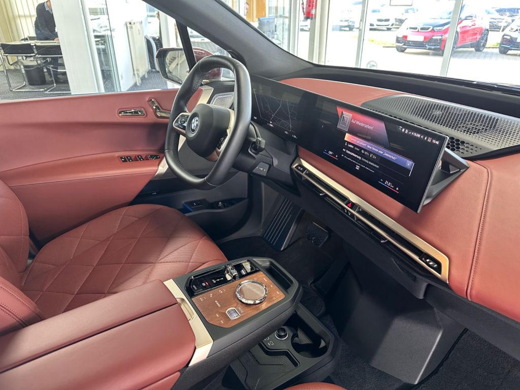 BMW iX 2021