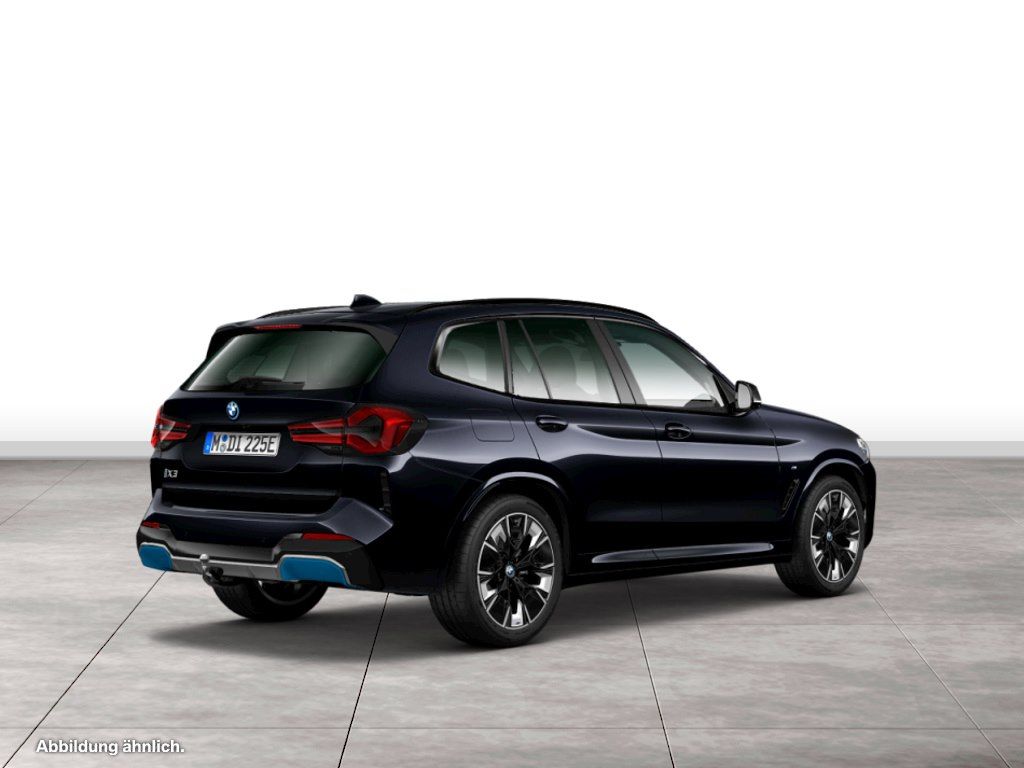 BMW iX3 2023