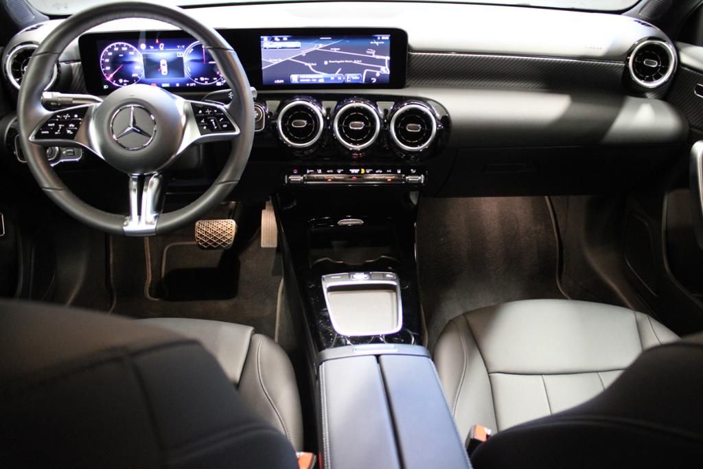 Mercedes-Benz A 250 2024