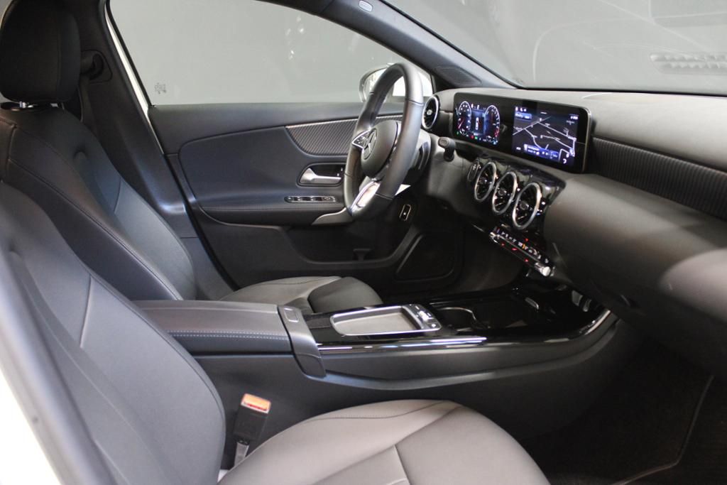 Mercedes-Benz A 250 2024