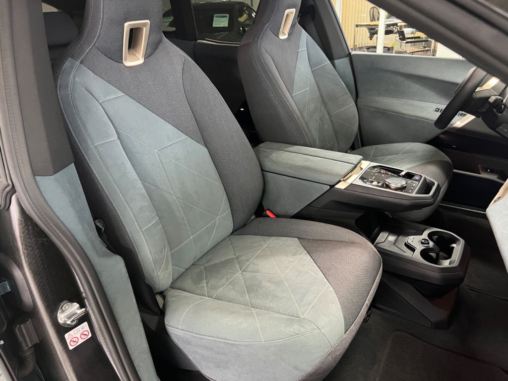 BMW iX 2021