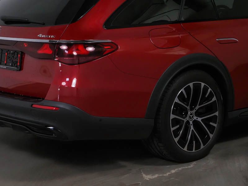 Mercedes-Benz E 300 2024