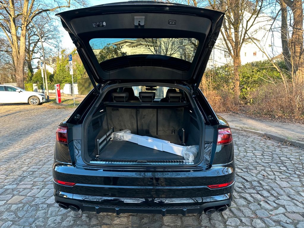 Audi SQ8 2025