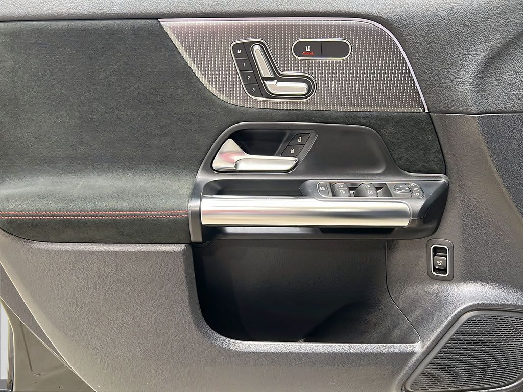 Mercedes-Benz EQA 2022