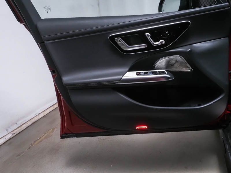 Mercedes-Benz E 300 2024