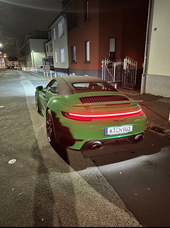 Porsche 992 2023