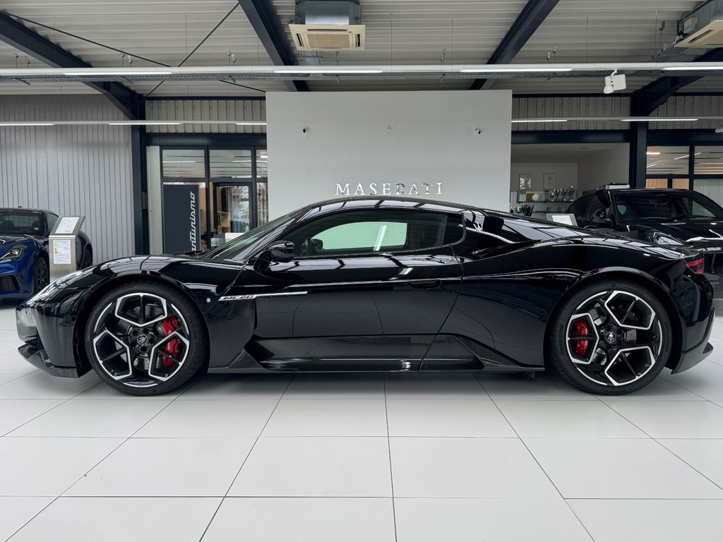 Maserati MC20 2025