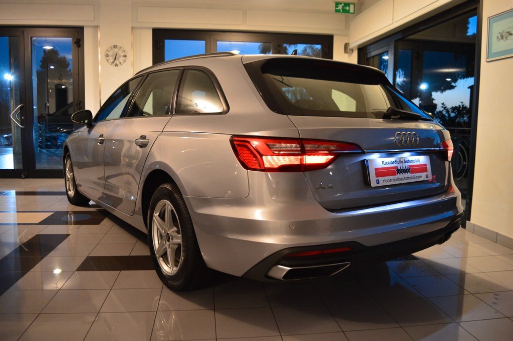Audi A4 2021