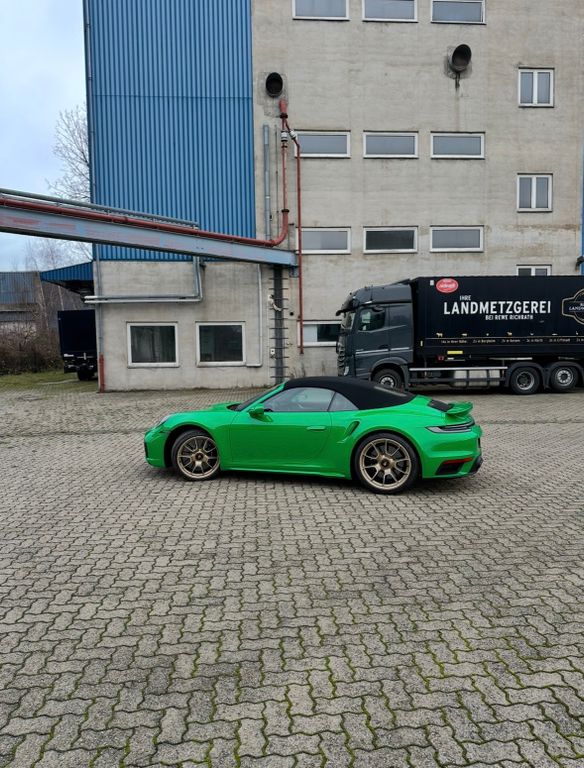 Porsche 992 2023