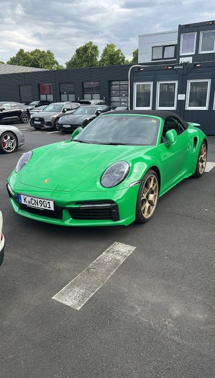 Porsche 992 2023