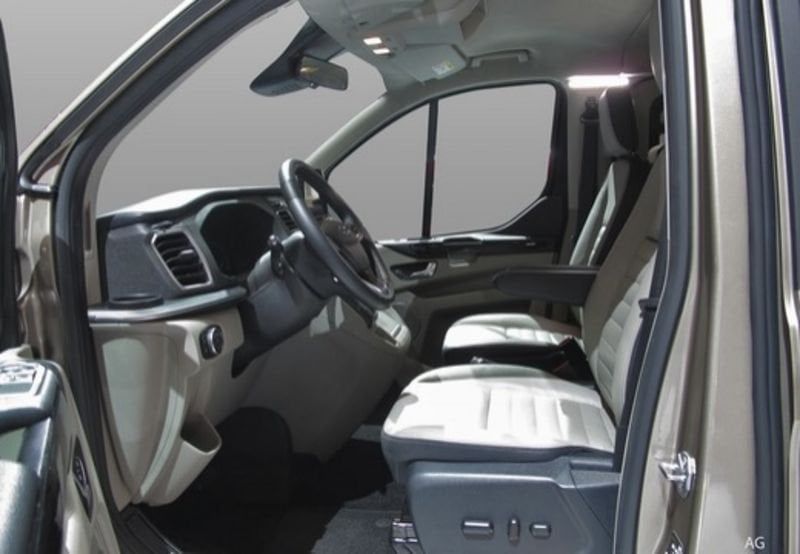 Ford Tourneo Custom 2021
