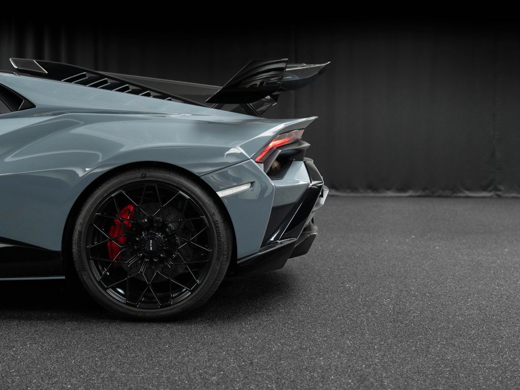 Lamborghini Huracán 2023