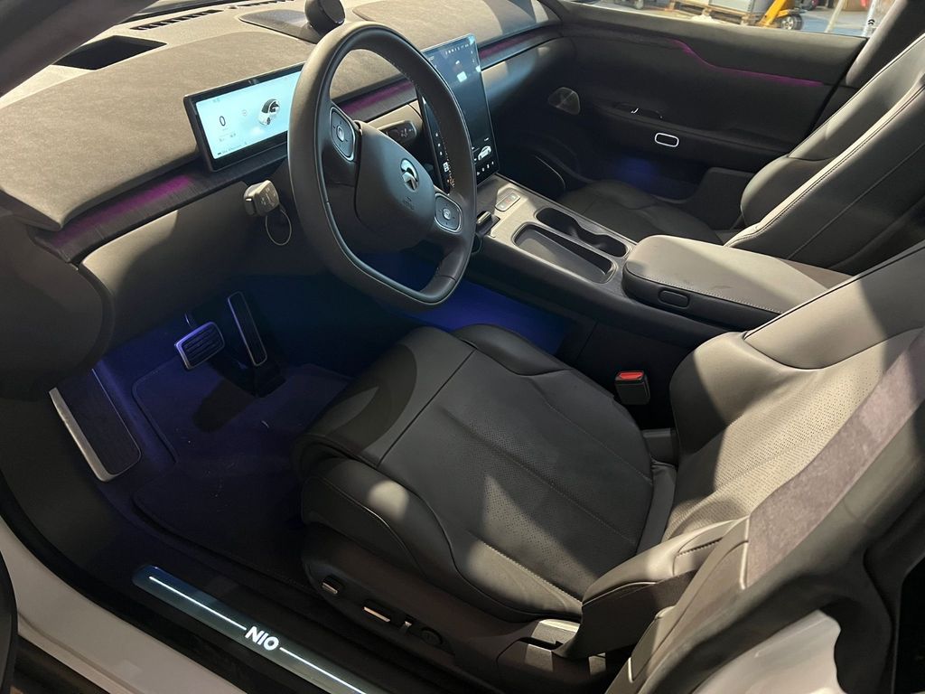 NIO ET7 2025