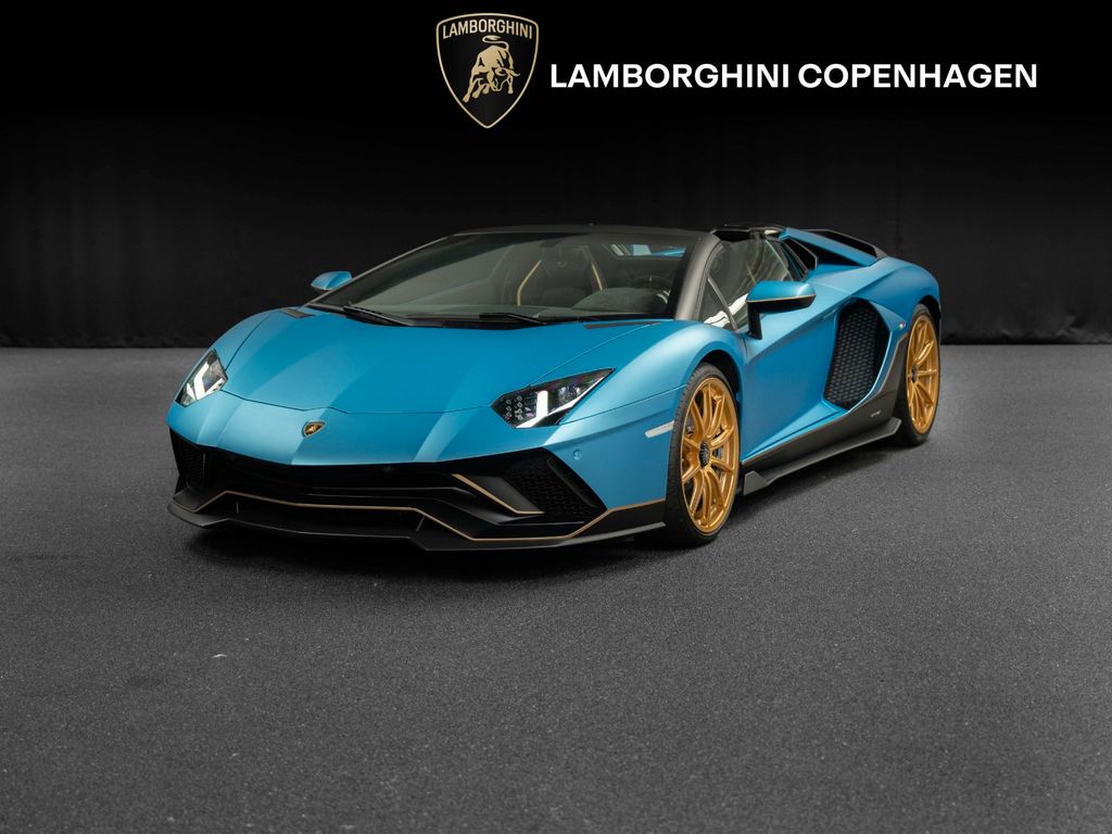 Lamborghini Aventador 2022