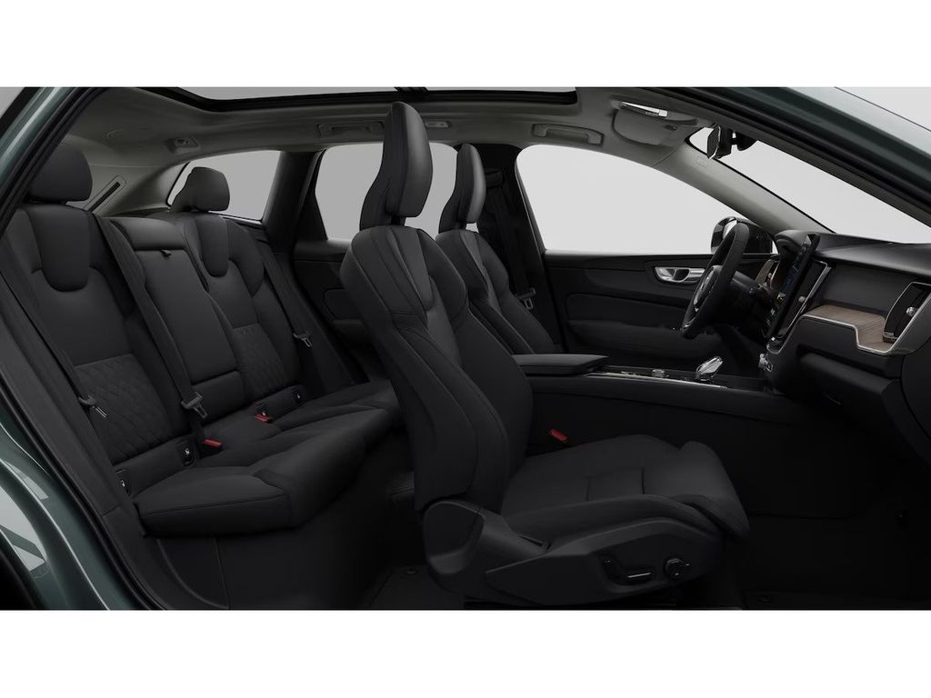 Volvo XC60 2025