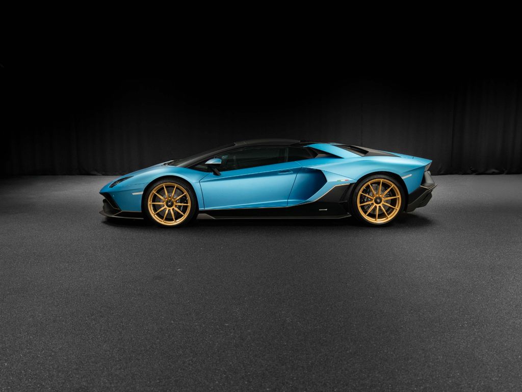 Lamborghini Aventador 2022