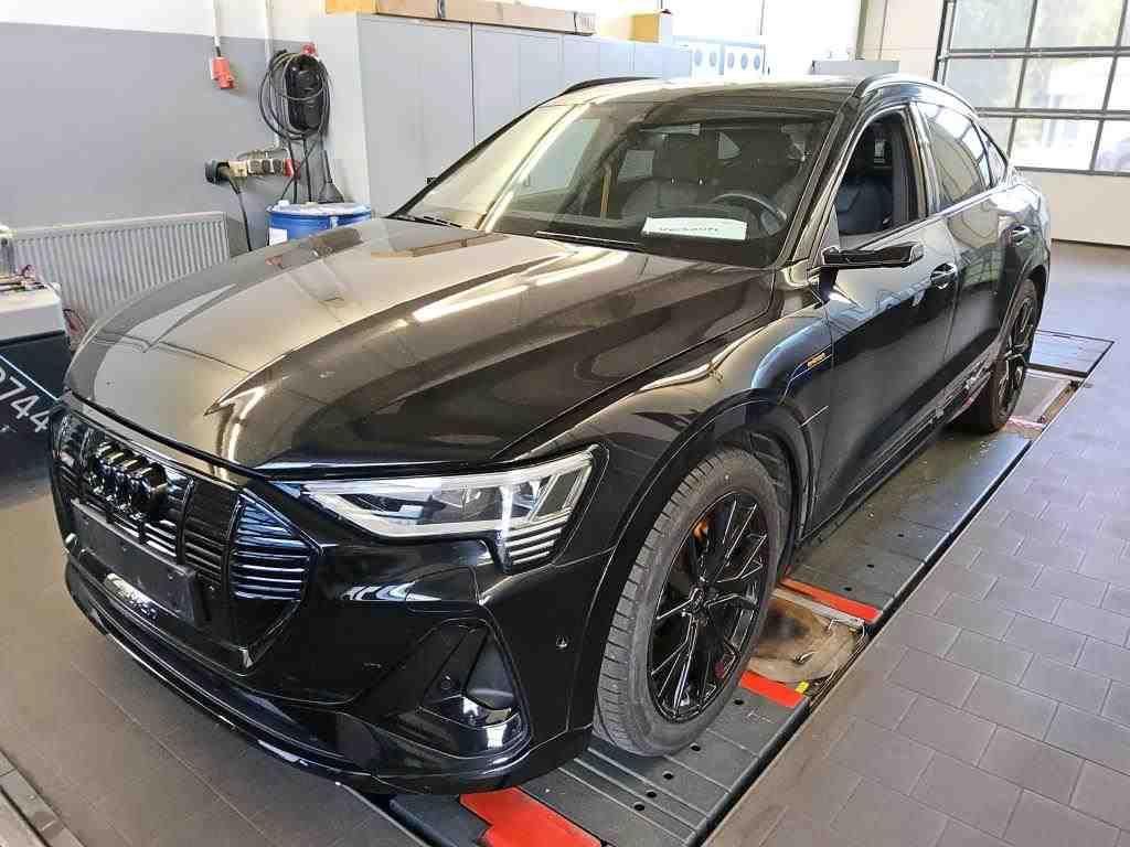 Audi e-tron 2022