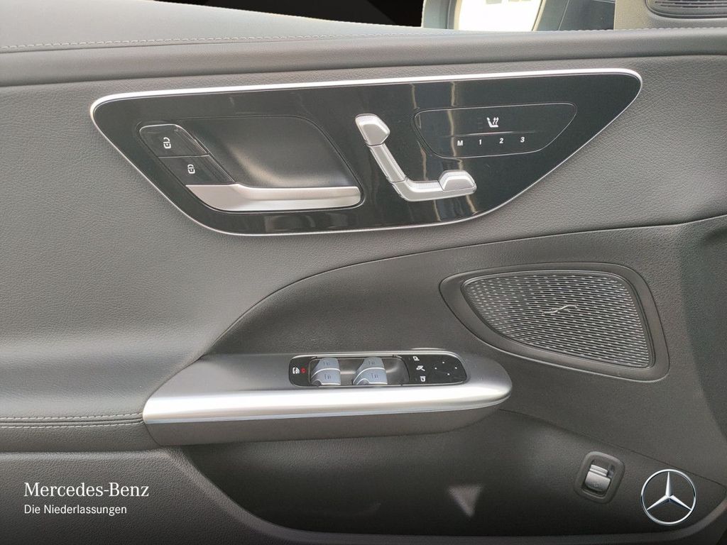 Mercedes-Benz C 200 2025