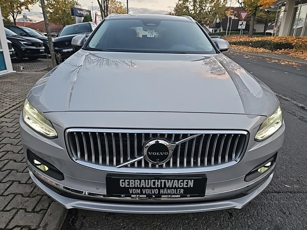 Volvo V90 2024