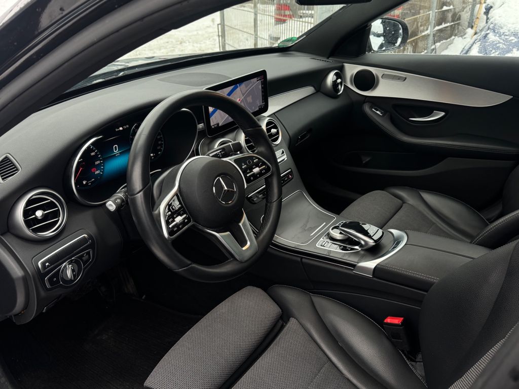 Mercedes-Benz C 300 2021