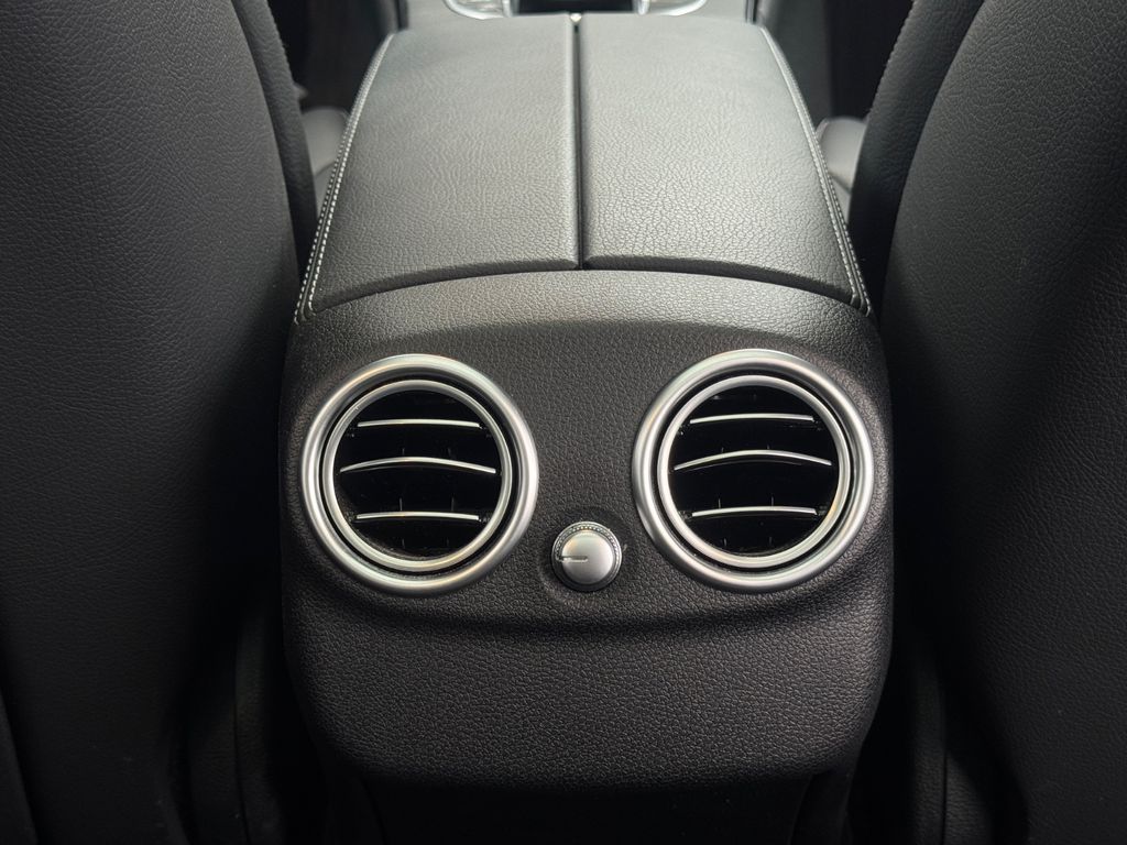 Mercedes-Benz C 300 2021